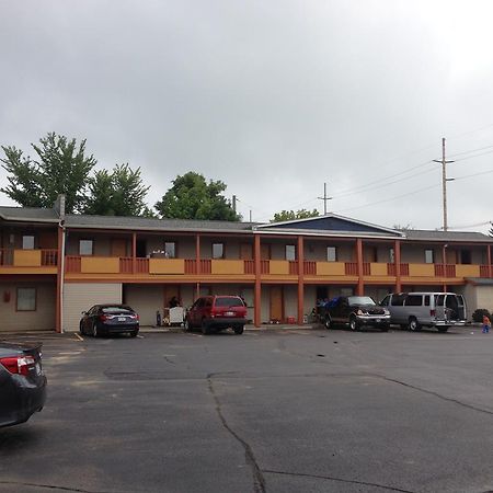 Cadet Motor Inn - Coldwater Exterior photo