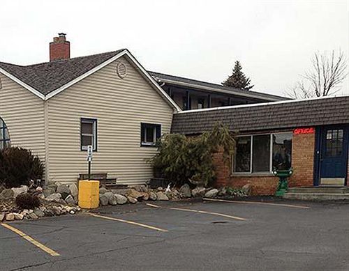 Cadet Motor Inn - Coldwater Exterior photo